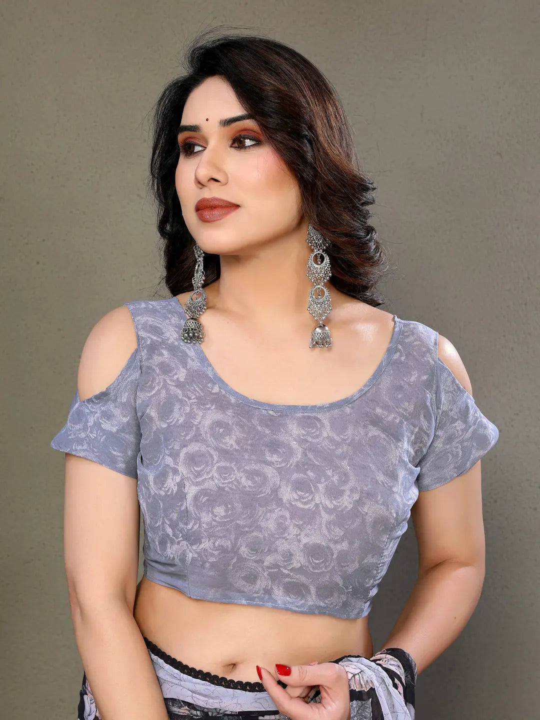 Chic Leaf Print Georgette Saree in Black and Grey PEHRAAVA