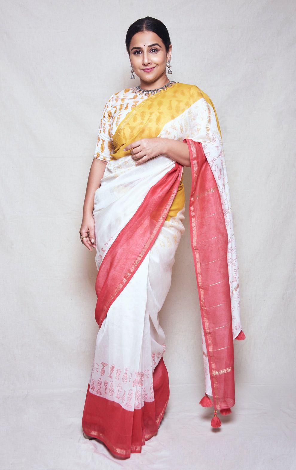 Artistic Linen Saree with a Digital Fish Print and Tassels PEHRAAVA